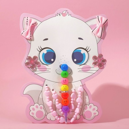 Set of children's "chosen" 6 items: 2 elastic bands, clips, beads, bracelet, felt -tip pen, kitten, color-5