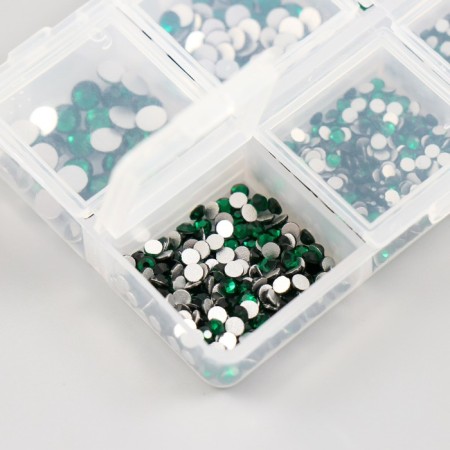 Decor for creativity Glass "Rhinestones. Dark green" d = 2-4.8 mm nr 1188 pcs 6x8x1.5 cm-3