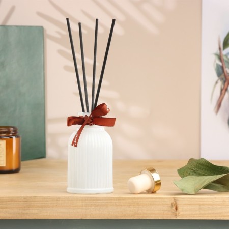 Set of diffuser 100 ml+candle 6x9 cm, jasmine, white-2