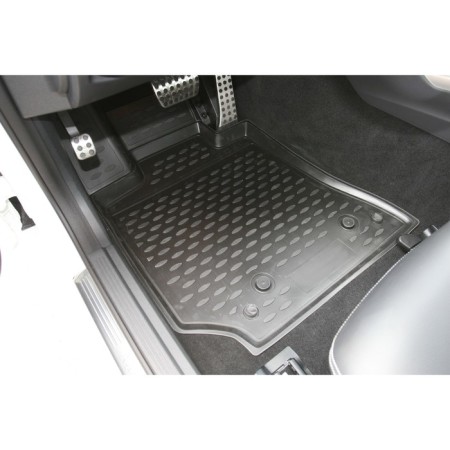 3D mats in the Mercedes-Benz E-Class W212, 2014-2016, sedan, 4 pcs. (polyurethane)-1