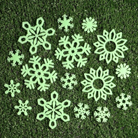 A set of luminous decor "snowflakes"-1