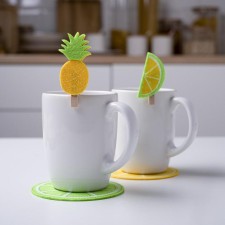 Set of decorative clothespins 