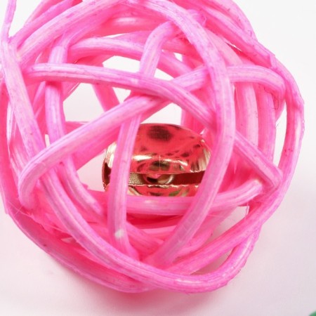 A set of 2 wicker balls from a vine with a bell, 3 cm, pink/green-2