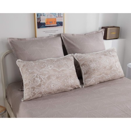 A set with a blanket "Bernadett No. 10", size 160x220 cm, 180x230 cm, 50x70 cm 2 pcs-1