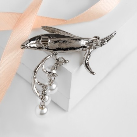 Brooch "Lundies", white color in silver-2