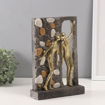 Polystone souvenir "Secret date at the Stone Wall" 6.5x21.5x30.5 cm-1