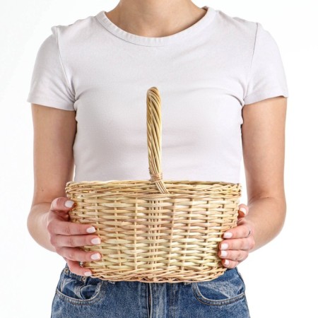 Children's basket, bottom: 15 × 20 cm, top: 25x21 cm, h = 14/26 cm, vine