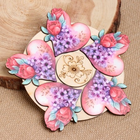 Hot "large heart from flowers", 20 cm, juniper