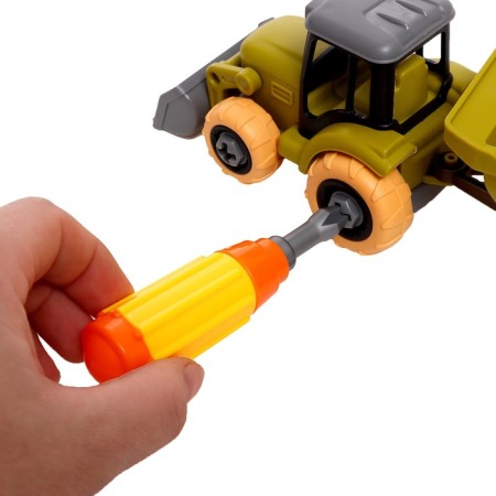 The designer of the screw "Tractor with 2 trailers", with a screwdriver, and accessories-10
