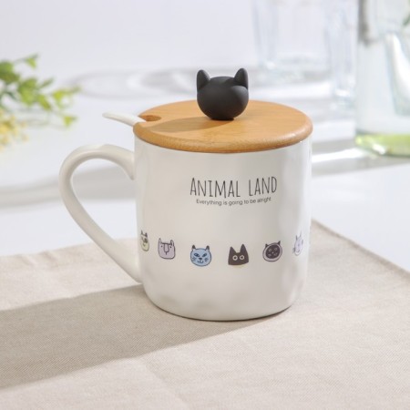 Ceramic mug with a wooden lid and a spoon "Beasts", 360 ml, Mix drawing-2