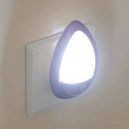 Night -bend "firefly" with a lighting sensor, 3_LED x 1 W, 10 cm (220V) violet. Risalux-6