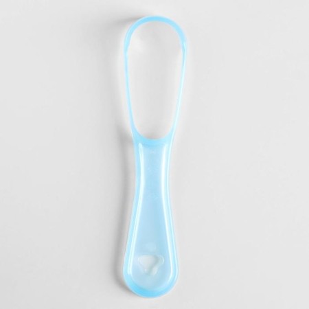 Scraper for cleaning the tongue, blue