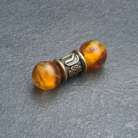 A set of three beads "Uruz"