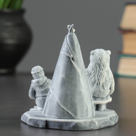 Souvenir "Shaman and Hurt Hunter" 10.5cm-2