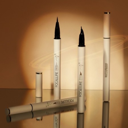 Focallure Lasting Waterproof Liquid Eyeliner, with an applicator, tone C02-4
