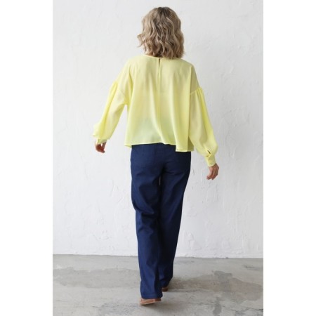 Blouse with a frill, size 42-6
