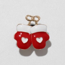 Brooch 