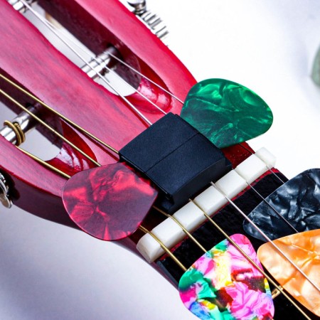 Set of mediators: Holder on the Guitar Stage + 10 Music Life mediators, 0.46mm, mix-1