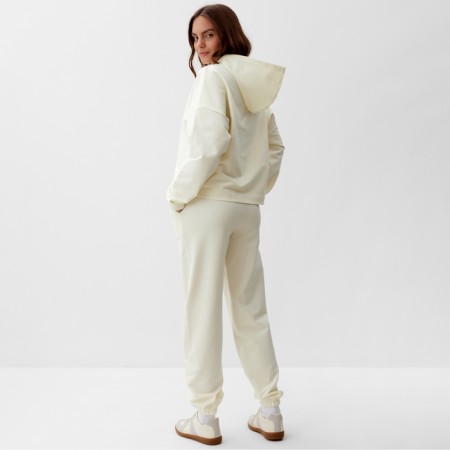 Women's costume (sweatshirt and trousers) Mist, p. 48-50, milk-5