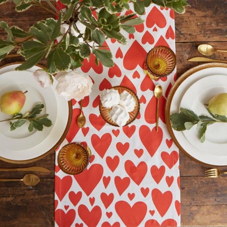 The path to the Ethel table Red Hearts 40x149cm, 100% cotton, sarzha 190 g/m2-2