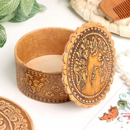 Casket "Bouquet with a butterfly", 70 x 35 mm, birch bark-1
