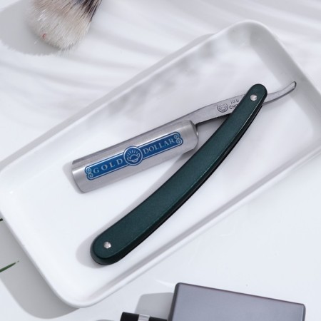 Dangerous razor for traditional shaving