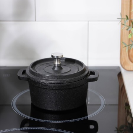 Cast iron pan Volcano, 18 × 14 × 6.5 cm, on a stand, for feed, black color Black-5