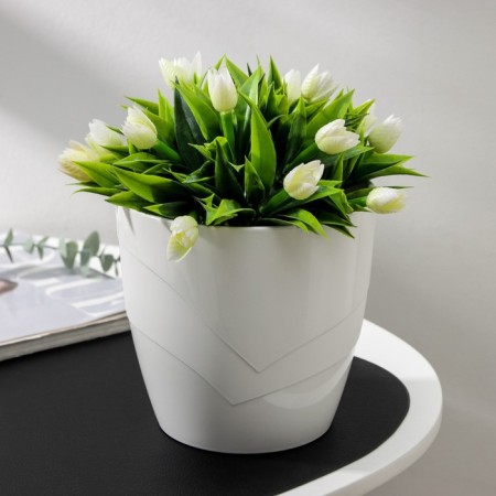 Kashpo for flowers with an insert "grace", 2 l, white color