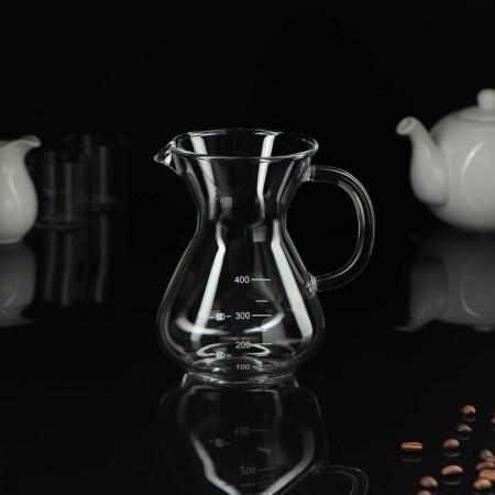 A glass of a glass with a measured scale "Tipika", 400 ml-3