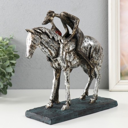 Souvenir Polystone "Kiss with a prince on a horse" under metal 25x11.2x23 cm-4