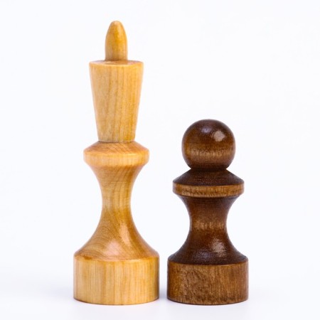 Handwheel chess figures, wood, king 7.2 cm, pawn 4.5 cm, d-2 cm-2