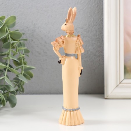 Souvenir Polystone "Madmoiselle Stop in a cream dress"-2