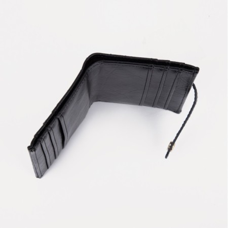 Wallet on the button, the color is black-3