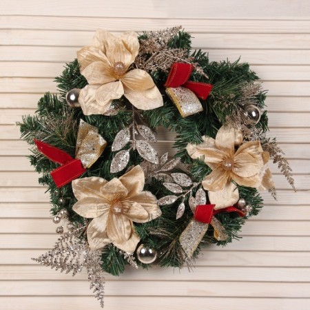 New Year's Wreath D-40 cm "Golden Magnolia"
