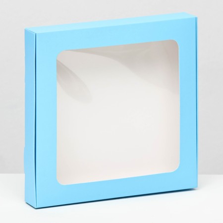 Self -charged box, with a blue window, 19 x 19 x 3 cm