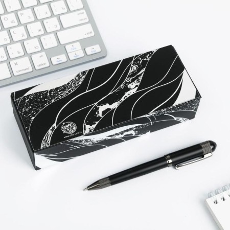 Gift handle in a case to the leatherette "with respect"-1
