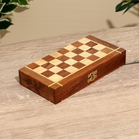Chess 25x25x4 cm. Wood shisham