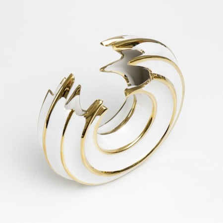 Souvenir Ceramics "Abstraction. Whirlpool" White with gold 16x16 cm-4