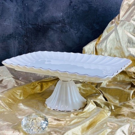 Rectangular dish lenardi, on the leg, porcelain, length 35.5 cm