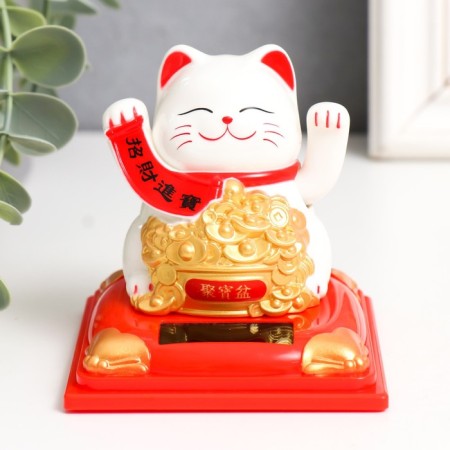 Plastic pendulum from the solar battery "White Mani-Neko C with the Mount of Eucks" 7x7x7.5 cm