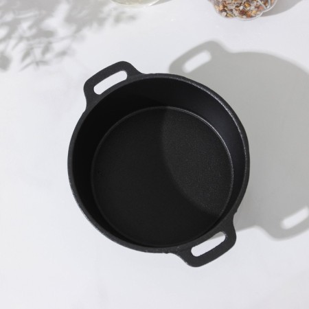 Cast iron pan Volcano, 18 × 14 × 6.5 cm, on a stand, for feed, black color Black-3