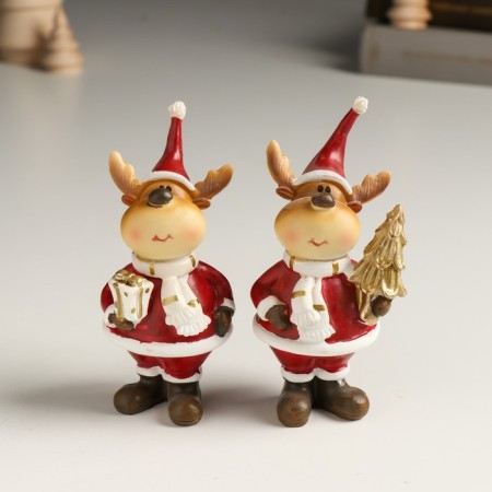 Polystone souvenir "Losik in red caftan and cap with a Christmas tree/gift" MIX 4x5x10 cm
