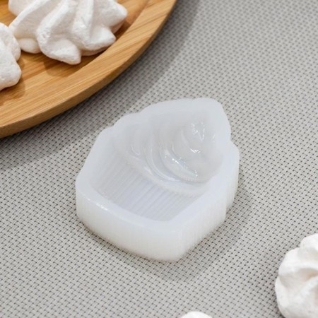 Silicone form "cake", 7 × 5.2 cm, thickness 18 mm, transparent-1