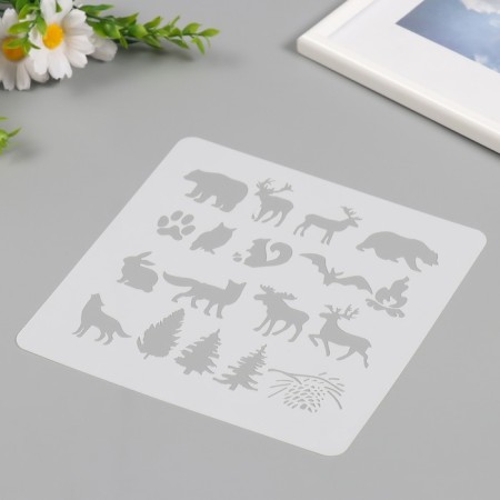 Plastic stencil "Forest residents" 20x20 cm-1