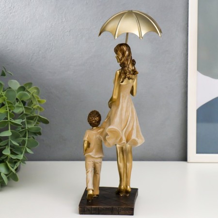 Souvenir Polystone "Mom with her son on a walk under the umbrella" Beige 28x11x8 cm-2