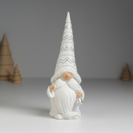 Polystone souvenir "Santa Claus in a cap with patterns with a gift/bell" mix 6x5x16 cm
