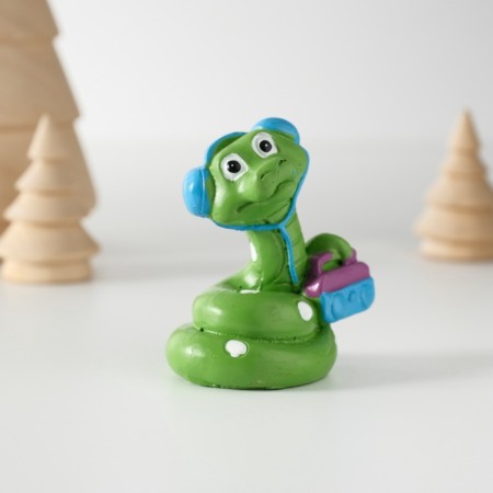 Polystone souvenir "Snakes in headphones with tape recorders" 5.8x5.8 cm-6