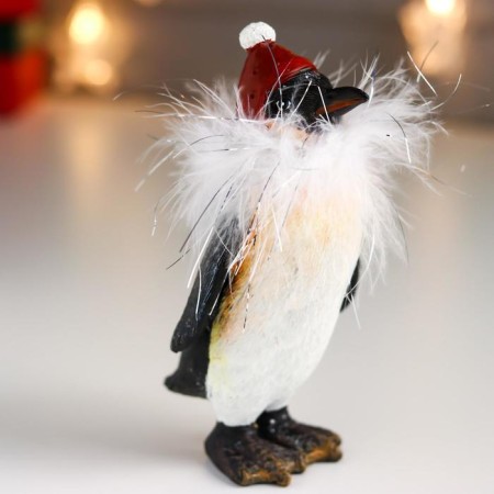 Polystone souvenir "Penguin in a hat with a pompom" Pooh 14.5x9 cm-2