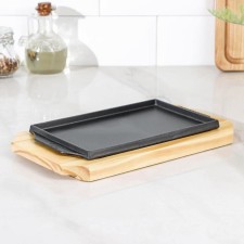 Cast iron pan “rectangle”, 25 × 14 cm, on a wooden stand