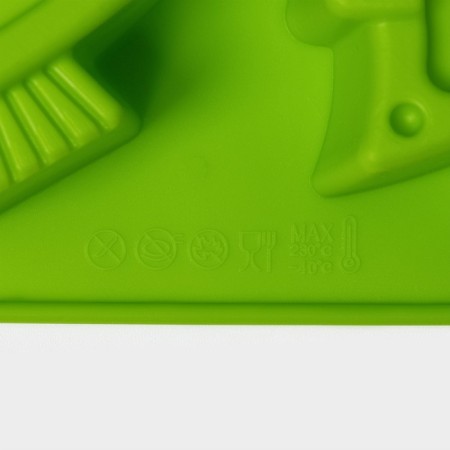 The form for baking the deed "New Year. Christmas trees ”, silicone, 18 × 18 cm, 4 cells, green color-5